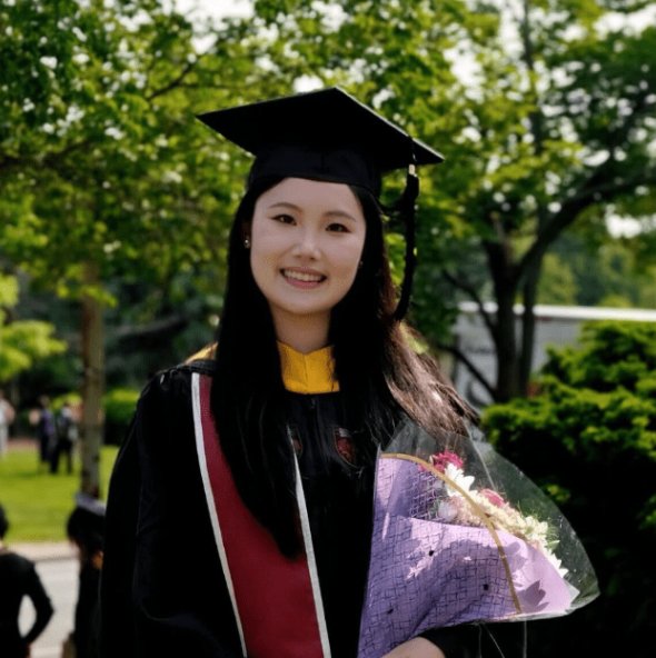 MAPSS student Huidi Yuan graduates