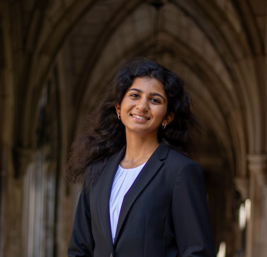 Alisha Arya '27 receives the Quad Undergraduate Research Scholar Grant